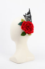 Load image into Gallery viewer, SHARP SPANISH HEADPIECE